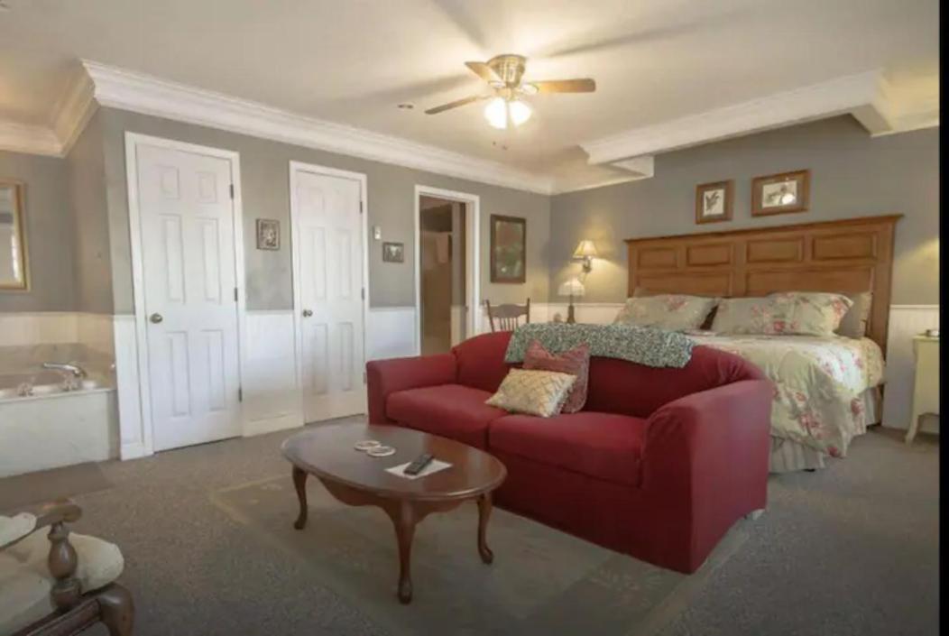 Dickey House Bed And Breakfast Marshfield Bagian luar foto